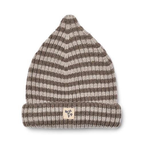 Beanie Topper — dry soil