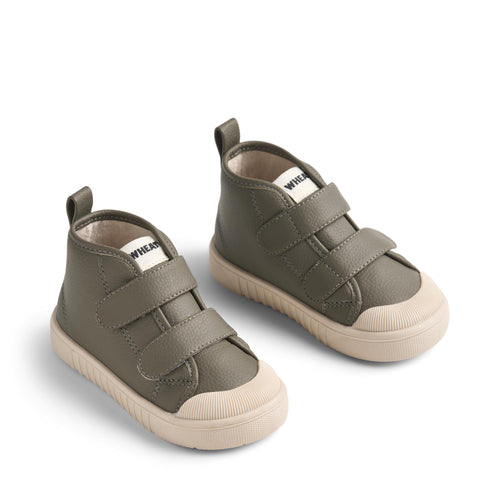Sneaker Leo Leather — dry leaves